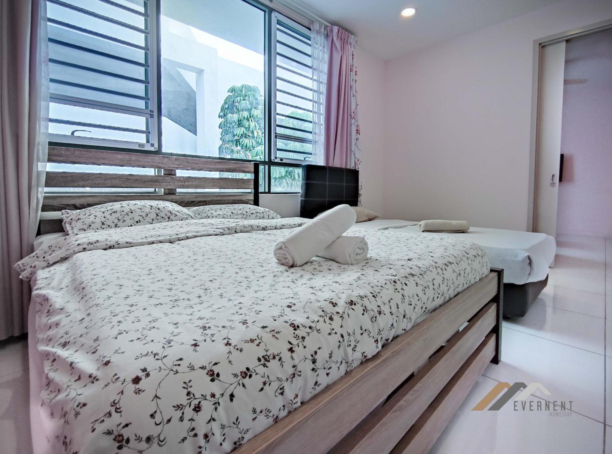 Marina Times Square Homestay By Evernent Miri Bagian luar foto